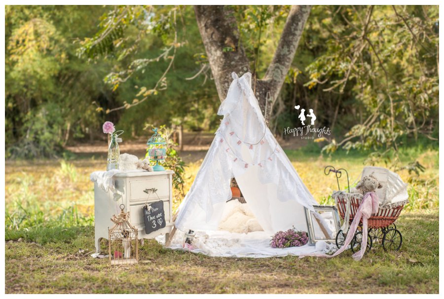Vintage Lace tent Maternity photography